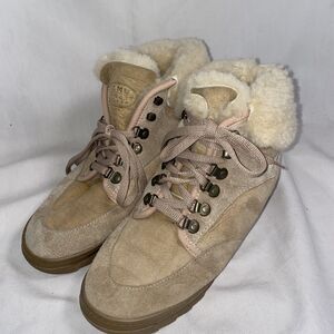 EMU Ridge Leather Sheepskin combat winter fur Boots 8 Women warm gorp lace